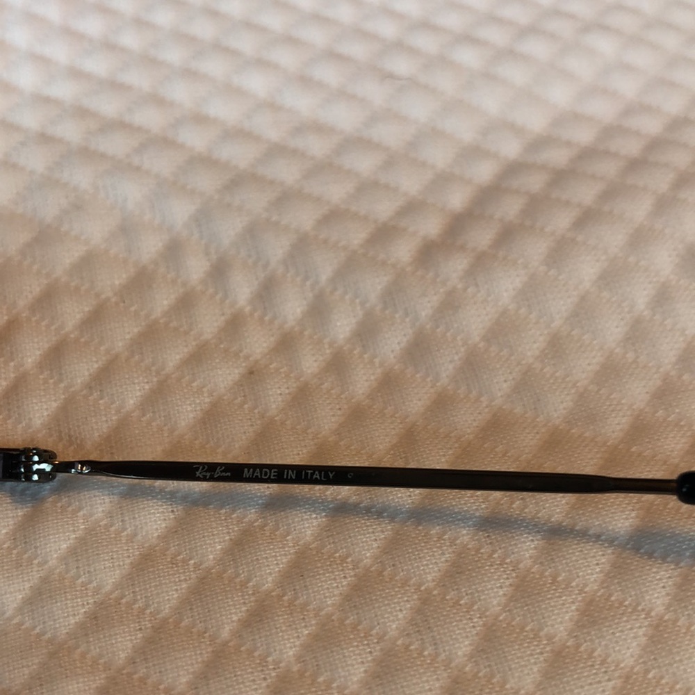 Authentic Ray-Ban sunglasses - Picture 6 of 6